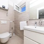 Scenic Elegant With Pool * Trogir